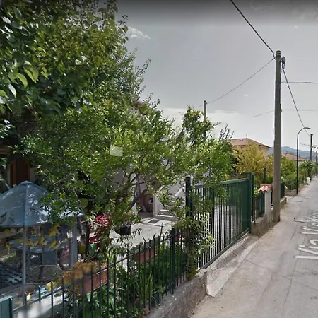 Apartamento Dependence Ru'pustino *